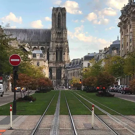 Proche Du Centre Et Gare
